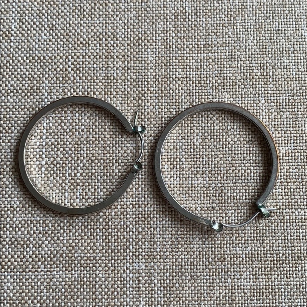 Simple Express Hoops - Picture 5 of 5